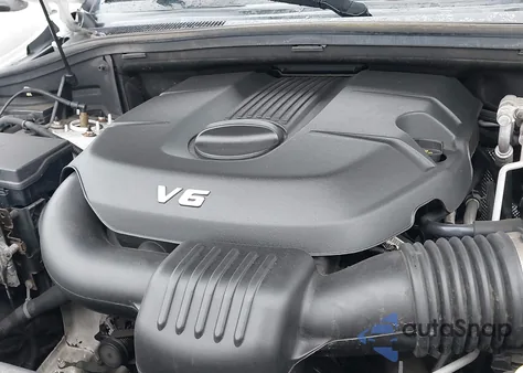 2015 Jeep Grand Cherokee Overland z USA, uszkodzony, nr VIN 1C4RJFCG3FC174247